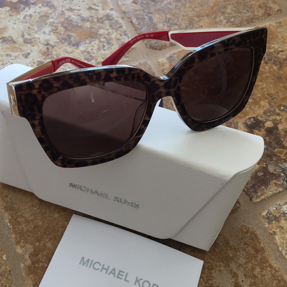 New Michael Kors Leopard Print Sunglasses - Picture 9 of 11